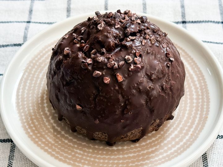 「ローソン」新作スイーツを発売前に試食！ “チョコがとろ～り”温めて食べるパンケーキに驚き＜実物レポ＞ width=