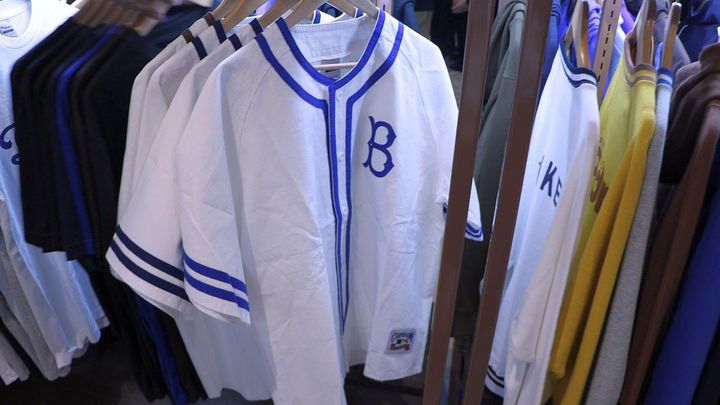 画像: コットンベースボールシャツ（1万5400円） 筆者撮影