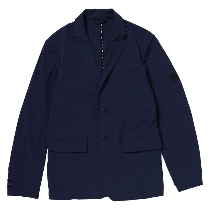 画像: オンオフ着られる「STRETCH WOVEN JACKET [GOLD]」（2万4200円） 画像：ファナティクス・ジャパン提供