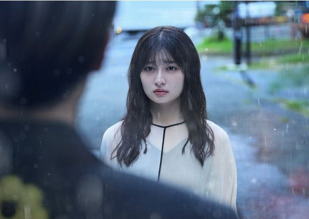 家族から虐げられてきた女子大生・東雲柚子を演じる吉川愛さん