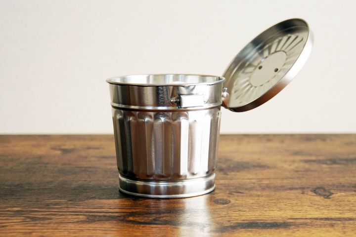 北東 対人運 下がる ゴミ箱