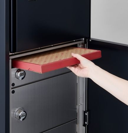 置き配の課題を解決！ミラタップから最大3個の荷物を受け取れる機能門柱が登場