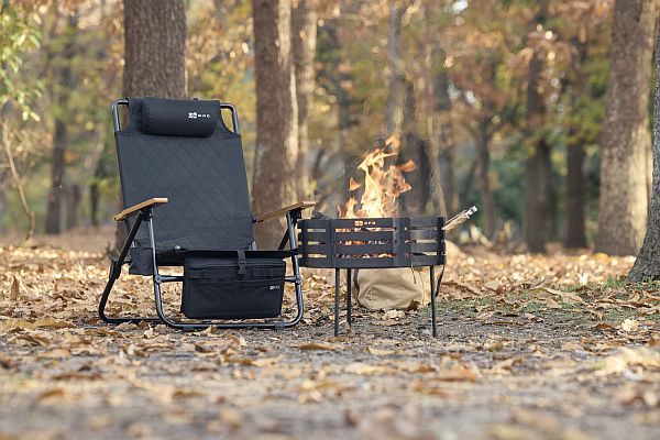 3段階リクライニング付きローチェアに、背もたれ約6cmアップの“ハイバックVer.”登場