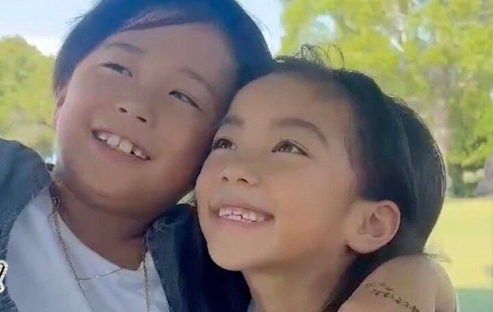 【写真・画像】キス動画も話題・小2の熱愛カップル…母親がSNSにアップする理由 1枚目