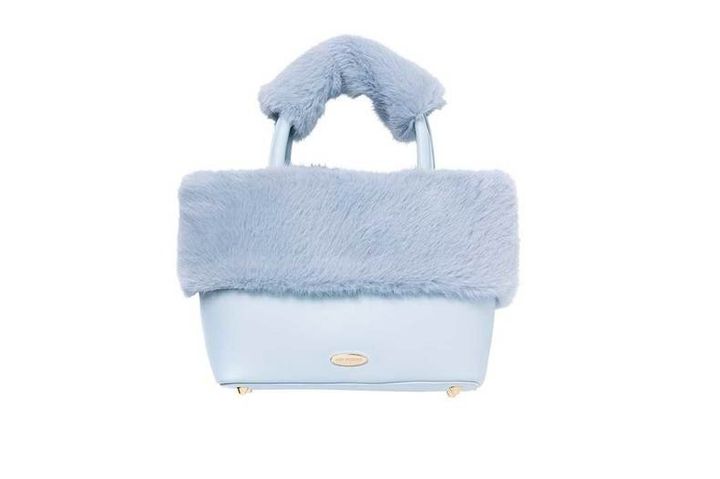 最新「ファーアイテム」17選 バッグ・ハット・小物編 バッグ￥11,880／リリー ブラウン