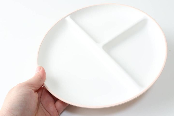 ダイソーの仕切りプレートのビジュアル