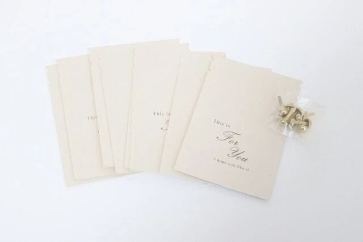 ダイソー プチギフトテトラ型（シンプルくすみカラー、8枚） セット内容