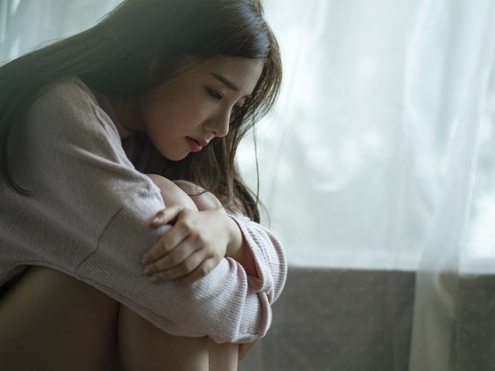 神奈川県在住・24歳女性が実家暮らしを選ぶ理由とは？ All About ニュース編集部が実施した「実家暮らし」に関する調査から、現在実家暮らしをしている人の生活費や将来の計画などを紹介します。