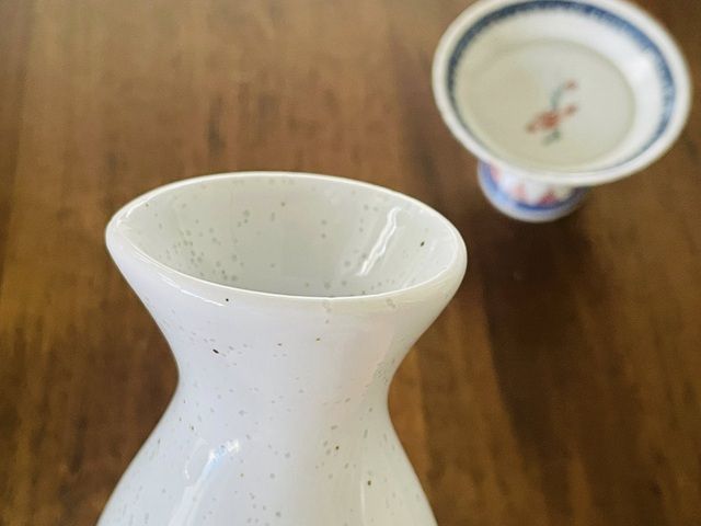 ダイソー 徳利 淡雪 小 耐久性に優れた磁器