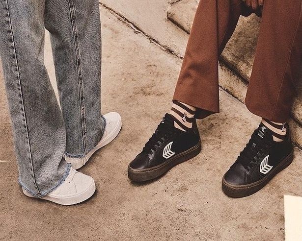 サステナブルな「CARIUMA」のシューズの魅力とは？