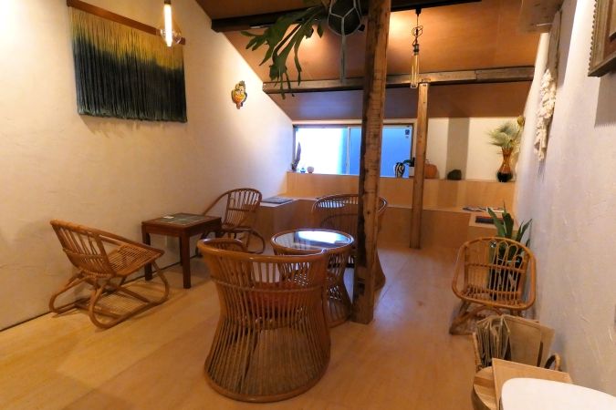 CREAM STAND MOFF 店内