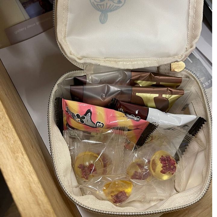 職場でのおやつタイムに