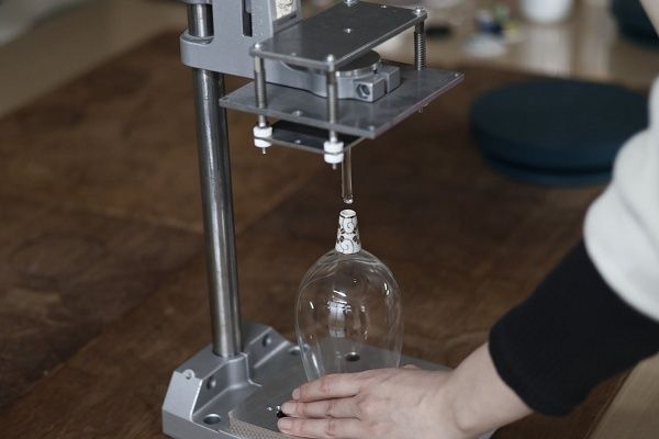 【石川県能美市】廃棄グラスを清峰堂の独自技術により九谷焼でアップサイクルした「リペアグラス」発売