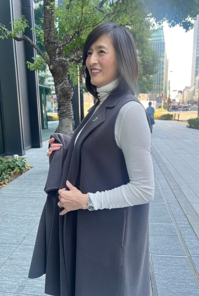 シルエットが綺麗なジレ