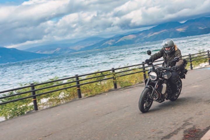 温泉と猪苗代湖で締めくくる旅｜寒冷地ツーリング