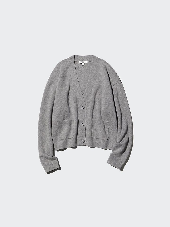 ユニクロのスムースコットンVネックショートカーディガン