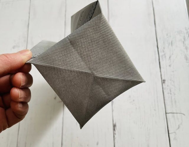 ダイソー「野菜仕切りバッグ」マチ付き