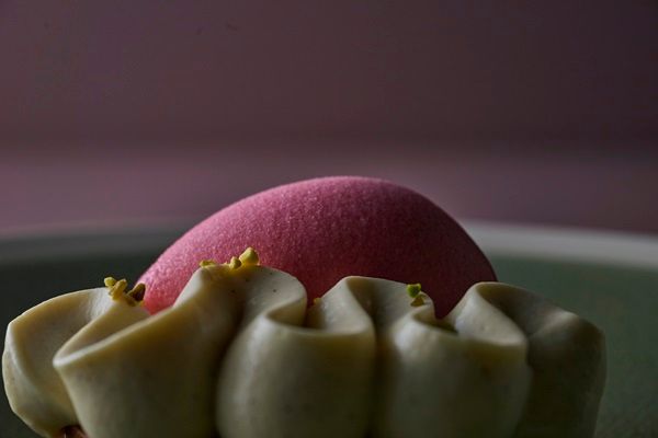 【大阪府大阪市】韓国気鋭のパティシエが手がけるスイーツバー「mudae. by Justin Lee」、コンラッド大阪にオープン