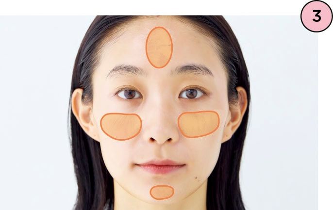 【3】ファンデは4カ所に面置き