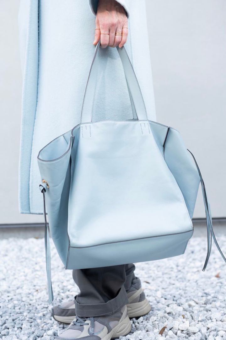 J&M DAVIDSONの淡色バッグ