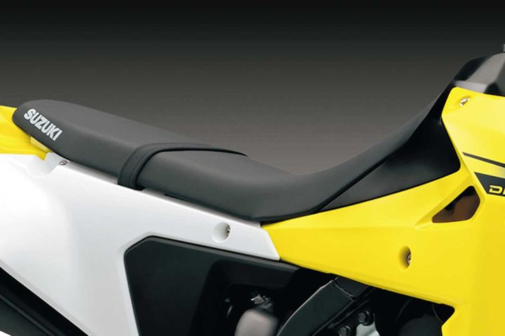 走りの喜びはルートを選ばない！SUZUKI DR-Z4 SM DR-Z4 S登場！