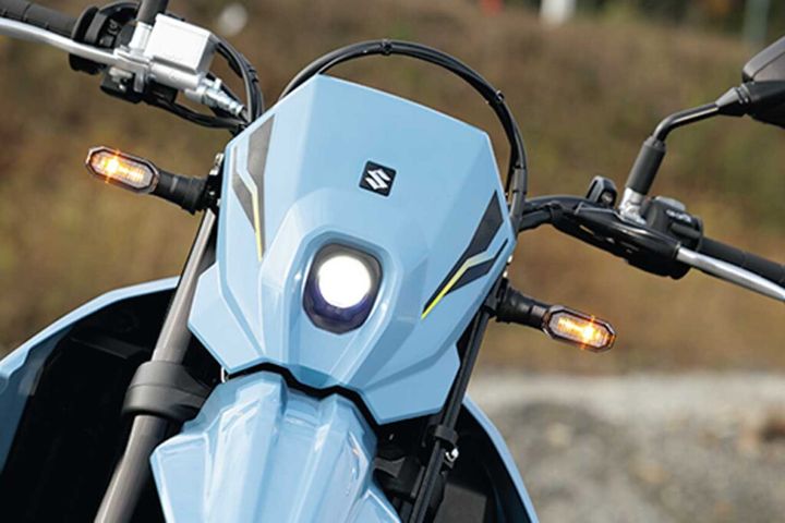 走りの喜びはルートを選ばない！SUZUKI DR-Z4 SM DR-Z4 S登場！