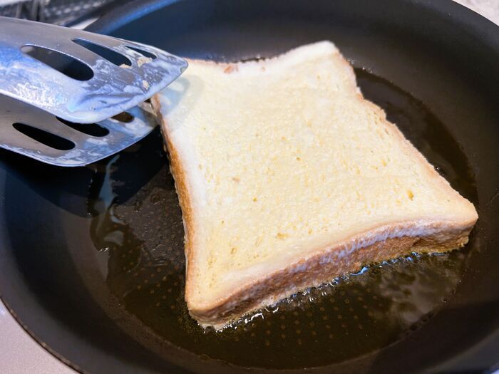 卵液を使わない『フレンチトースト』の作り方♡海外で話題のレシピが簡単＆激ウマでした！