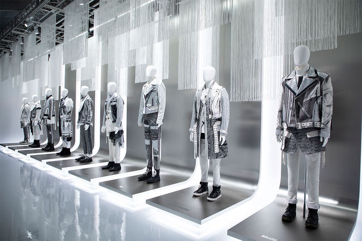 コロナの影響で中止となったツアー『Snow Man ASIA TOUR 2D．2D．』で着用予定だった衣装の展示も