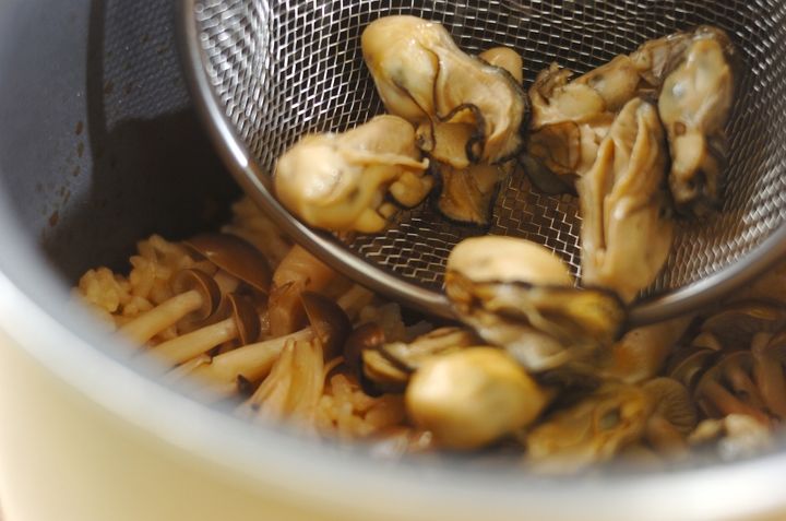 ふっくらおいしいカキご飯の作り方3