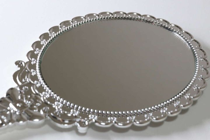 ゴージャス鏡 華やか