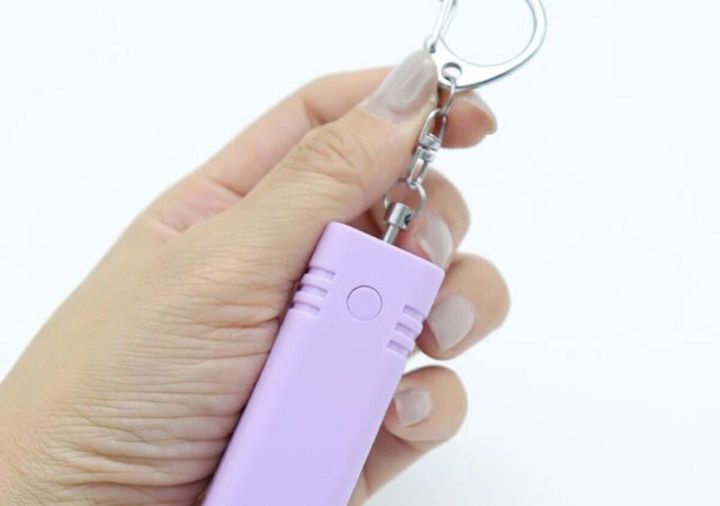 ダイソーの大人も使いやすい防犯ブザー