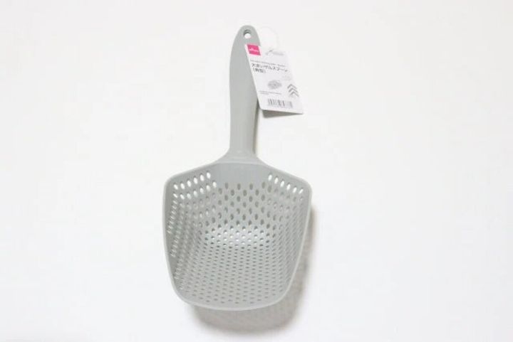 ダイソーの大きいザルスプーン（角型）のパッケージ
