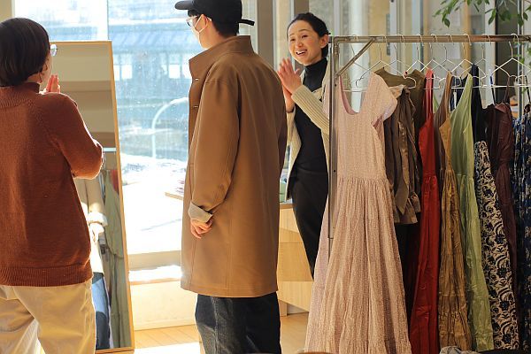 【東京都渋谷区】児童養護施設や里親家庭を巣立つこどもたちを応援！「うつわとお洋服のお渡し会」開催