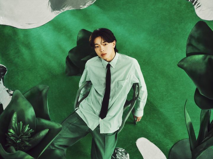 映画『花緑青が明ける日に』の主題歌を担当したimase width=