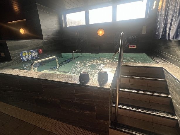 男湯の水風呂「みなも」は超冷水風呂