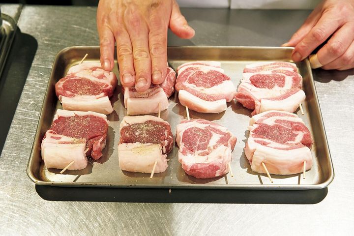 衣をつけて揚げる①