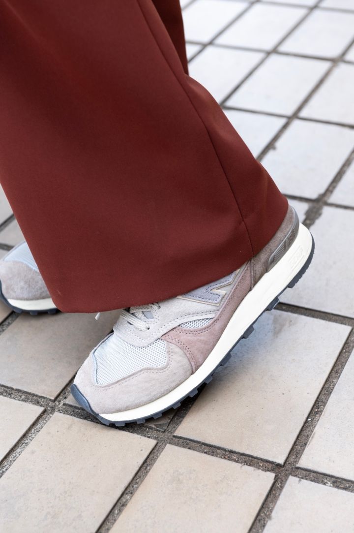 「ニューバランス」のスニーカー