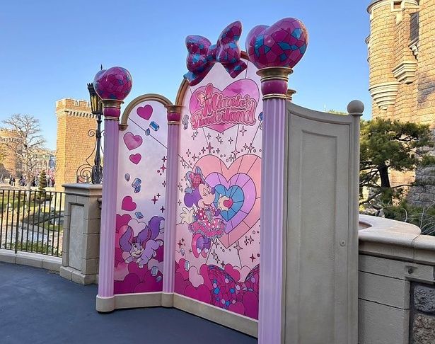 いつものパークからさま変わり！ポップでキュートな世界が広がる