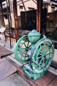 街の歴史を引き継いだカフェでのんびりする日 -京都・島原エリア-【FUDGENA：おおえさきの週末京都クリップ vol.22】