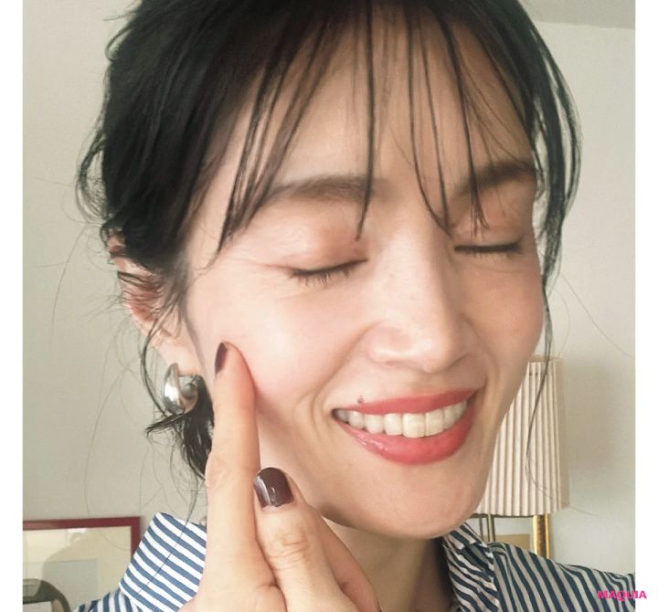 2月21日（土）発売 エリクシール ブライトニング ローション しっとりタイプ ca 同 エマルジョン しっとりタイプ ca 使用感