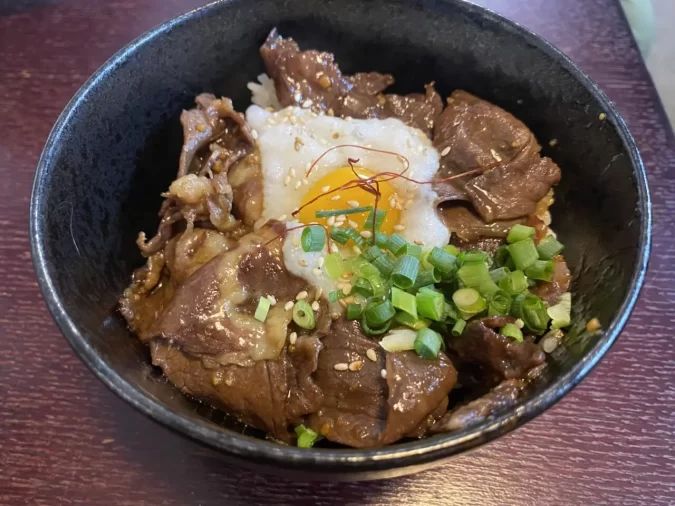 KITCHENあーる とろ牛