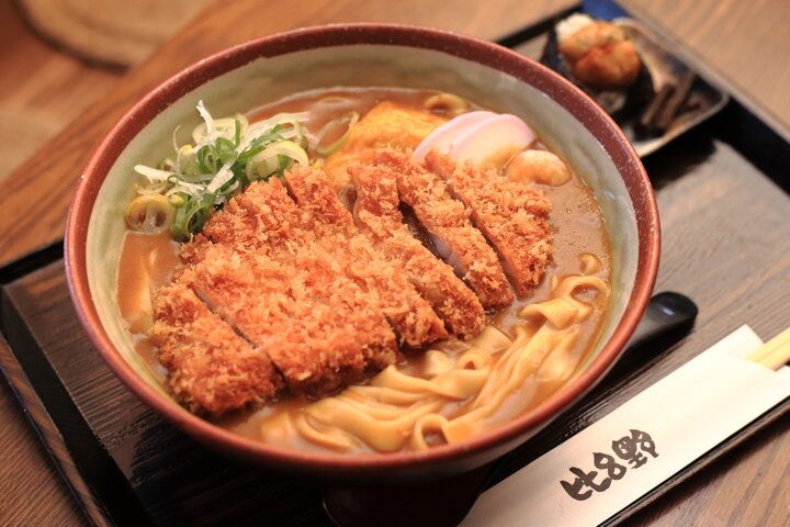 きしめんに味噌カツ、ひつまぶしも。地元で愛され続ける「比呂野」で名古屋グルメ三昧