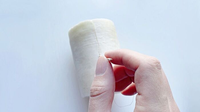 包丁を使わずに『大根』の皮をむく裏ワザ。慣れれば簡単＆便利かも…！【検証してみた】