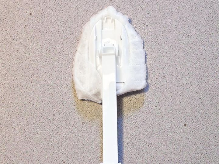 一般的なお掃除シートを半分にカットするといい