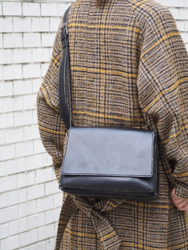 ザラのショルダーバッグ