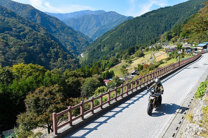 冬は温泉から眺める日の出が格別！