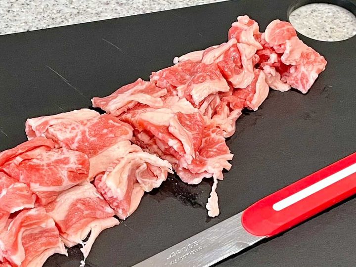 牛肉入り彩りきんぴらごぼう