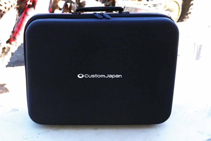 【カスタムジャパン｜スマートポータブル01 高圧洗浄機】洗車環境を選ばない、水道、電源いらず！【編集スタッフが本気で試す！みんなのテスト】