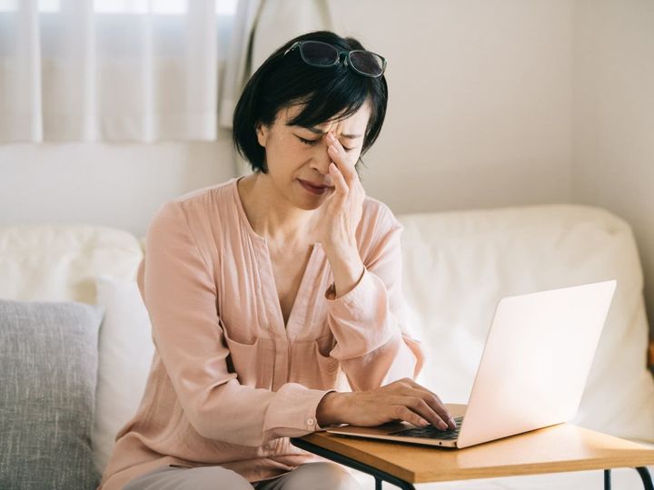 京都府在住・54歳女性が実家暮らしを選ぶ理由とは？ All About ニュース編集部が実施した「実家暮らし」に関する調査から、現在実家暮らしをしている人の生活費や将来の計画などを紹介します。