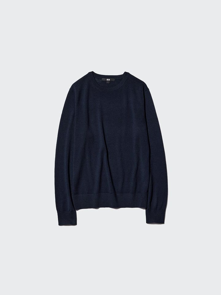 ユニクロのメリノクルーネックセーター